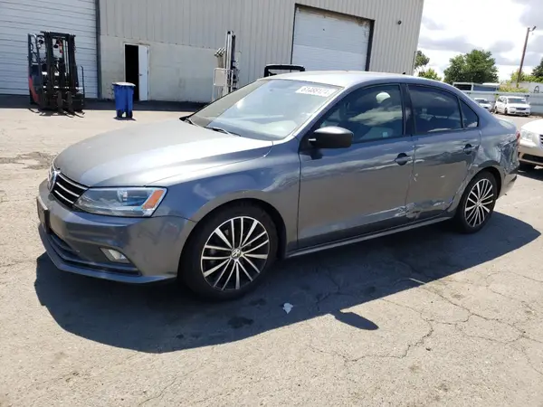 3VWD17AJ0GM298357 2016 VOLKSWAGEN JETTA - Image 1