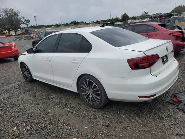 3VWD17AJ0GM299489 2016 VOLKSWAGEN JETTA - Image 2