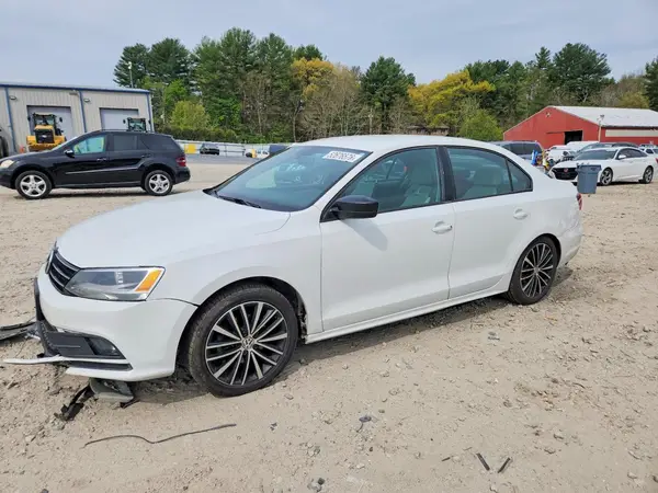 3VWD17AJ0GM305209 2016 VOLKSWAGEN JETTA - Image 1