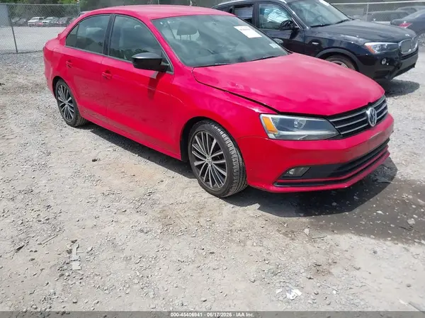3VWD17AJ0GM324570 2016 VOLKSWAGEN JETTA - Image 1