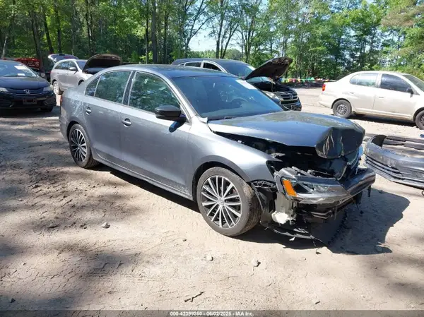 3VWD17AJ0GM326514 2016 VOLKSWAGEN JETTA - Image 1