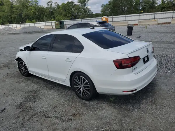 3VWD17AJ0GM334158 2016 VOLKSWAGEN JETTA - Image 2