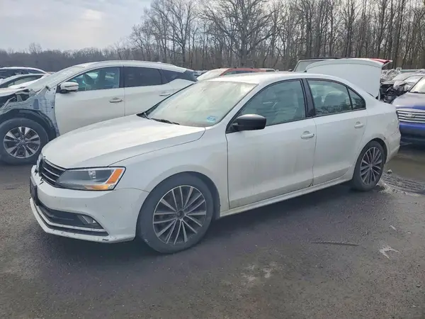 3VWD17AJ0GM376412 2016 VOLKSWAGEN JETTA - Image 1