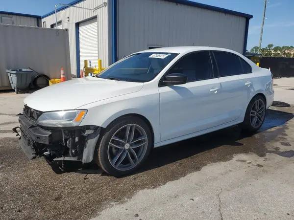 3VWD17AJ0GM392576 2016 VOLKSWAGEN JETTA - Image 1