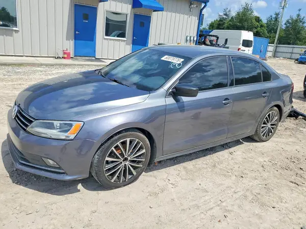 3VWD17AJ0GM399236 2016 VOLKSWAGEN JETTA - Image 1