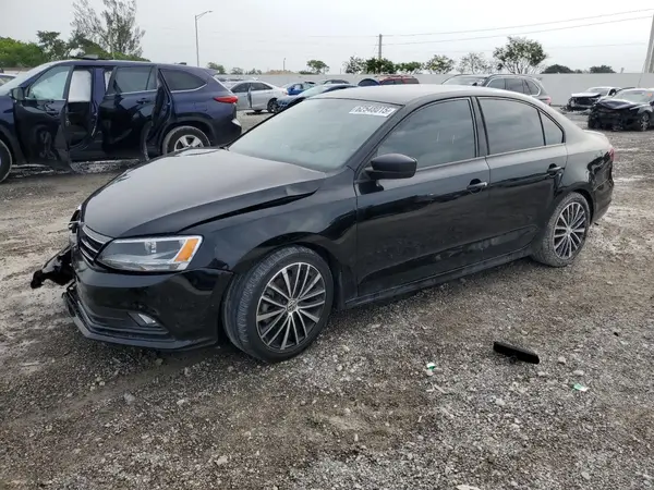 3VWD17AJ0GM417489 2016 VOLKSWAGEN JETTA - Image 1