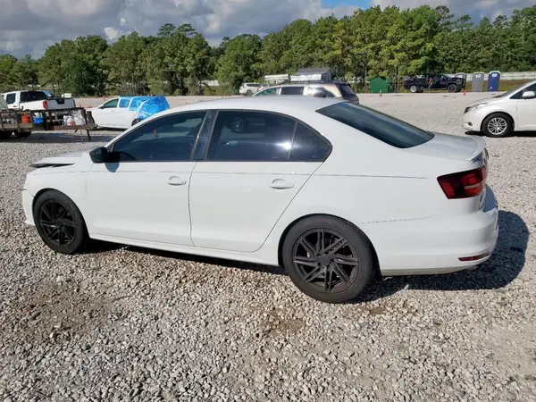 3VWD17AJ0GM418688 2016 VOLKSWAGEN JETTA - Image 2