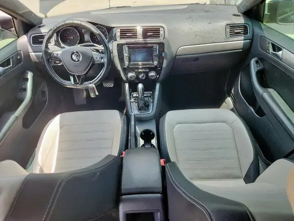 3VWD17AJ0HM300500 2017 VOLKSWAGEN JETTA - Image 8