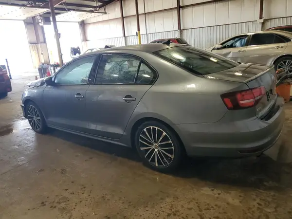 3VWD17AJ0HM353729 2017 VOLKSWAGEN JETTA - Image 2