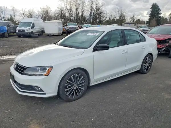 3VWD17AJ0HM395589 2017 VOLKSWAGEN JETTA - Image 1