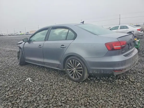 3VWD17AJ0HM399271 2017 VOLKSWAGEN JETTA - Image 2