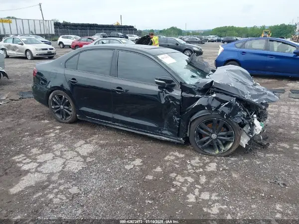3VWD17AJ0JM207689 2018 VOLKSWAGEN JETTA - Image 1