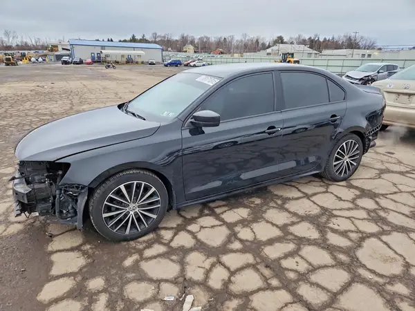 3VWD17AJ1GM229192 2016 VOLKSWAGEN JETTA - Image 1