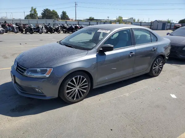 3VWD17AJ1GM242248 2016 VOLKSWAGEN JETTA - Image 1