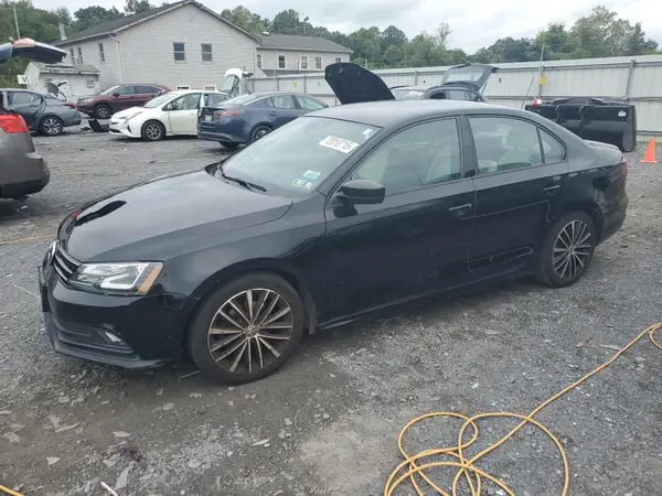 3VWD17AJ1GM252407 2016 VOLKSWAGEN JETTA - Image 1
