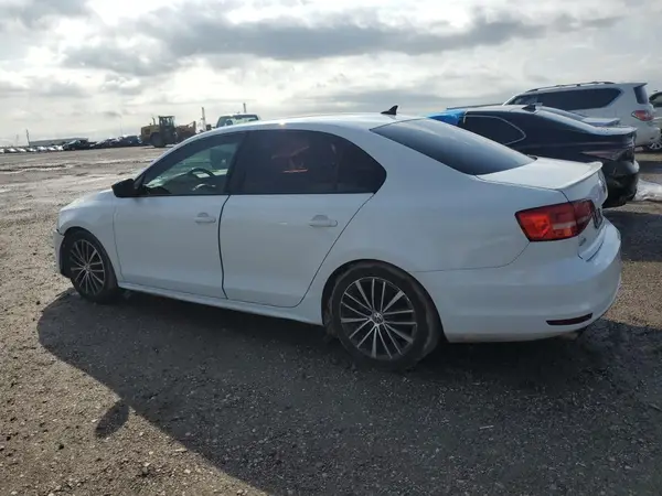 3VWD17AJ1GM253881 2016 VOLKSWAGEN JETTA - Image 2