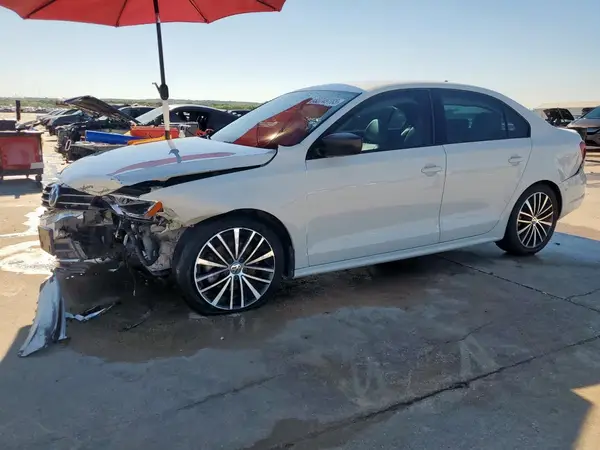 3VWD17AJ1GM269630 2016 VOLKSWAGEN JETTA - Image 1