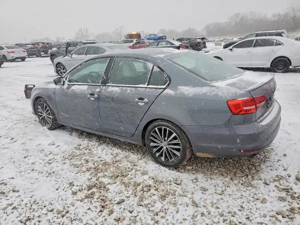 3VWD17AJ1GM297556 2016 VOLKSWAGEN JETTA - Image 2