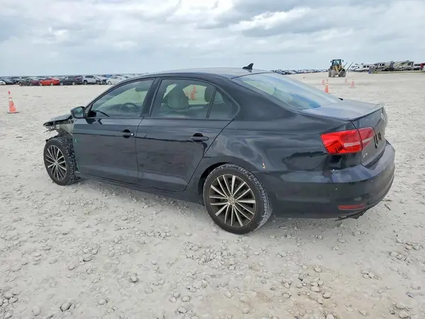 3VWD17AJ1GM301699 2016 VOLKSWAGEN JETTA - Image 2