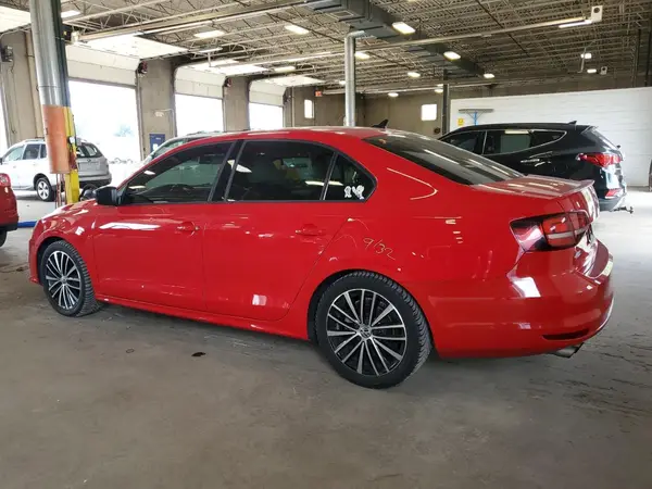 3VWD17AJ1GM339014 2016 VOLKSWAGEN JETTA - Image 2