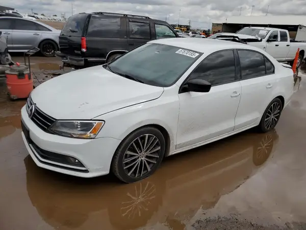 3VWD17AJ1GM348375 2016 VOLKSWAGEN JETTA - Image 1