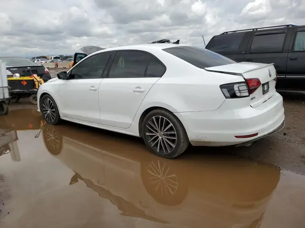 3VWD17AJ1GM348375 2016 VOLKSWAGEN JETTA - Image 2