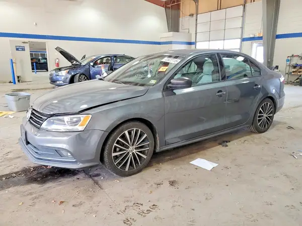 3VWD17AJ1GM359246 2016 VOLKSWAGEN JETTA - Image 1