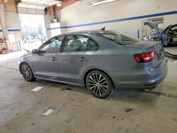 3VWD17AJ1GM359246 2016 VOLKSWAGEN JETTA - Image 2