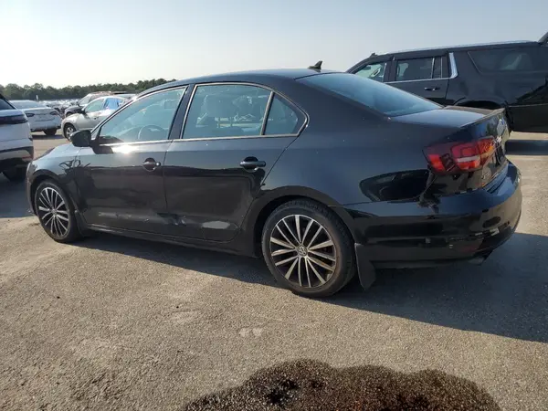 3VWD17AJ1GM371851 2016 VOLKSWAGEN JETTA - Image 2