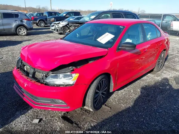 3VWD17AJ1GM384468 2016 VOLKSWAGEN JETTA - Image 2