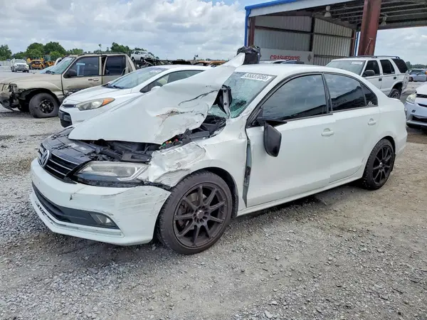 3VWD17AJ1GM391016 2016 VOLKSWAGEN JETTA - Image 1