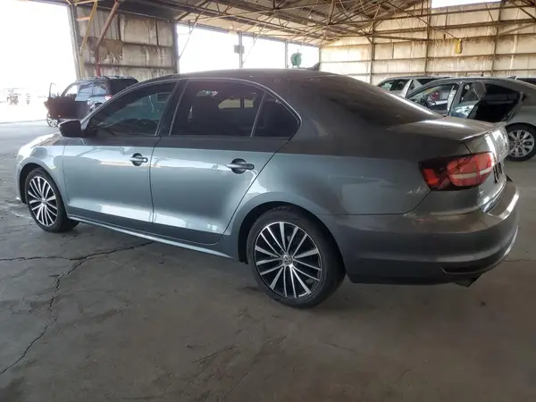 3VWD17AJ1GM394272 2016 VOLKSWAGEN JETTA - Image 2