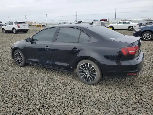 3VWD17AJ1GM399083 2016 VOLKSWAGEN JETTA - Image 2