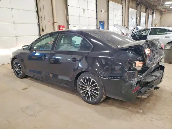 3VWD17AJ1GM402905 2016 VOLKSWAGEN JETTA - Image 2