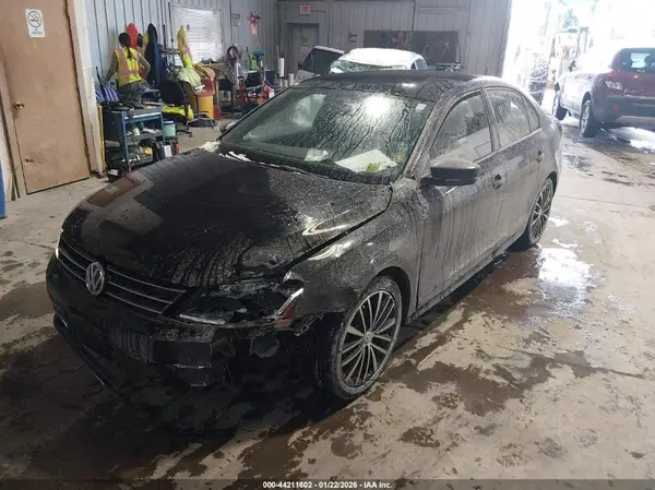 3VWD17AJ1HM288907 2017 VOLKSWAGEN JETTA - Image 2