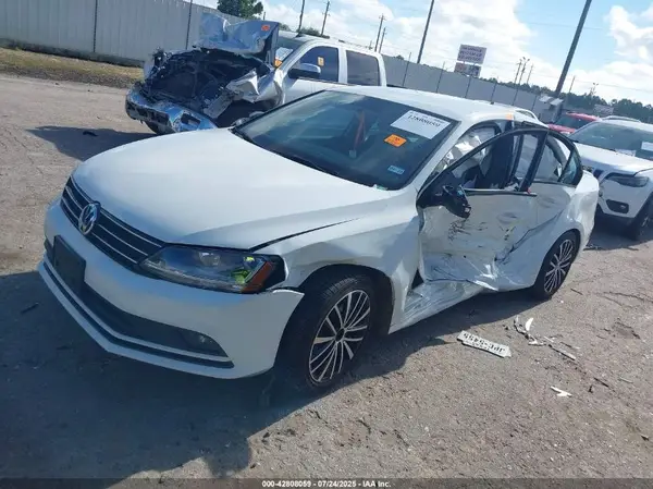 3VWD17AJ1HM299874 2017 VOLKSWAGEN JETTA - Image 2
