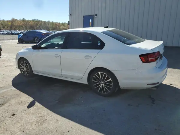 3VWD17AJ1HM305706 2017 VOLKSWAGEN JETTA - Image 2