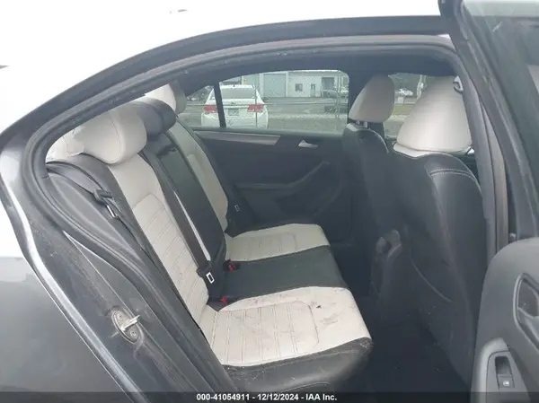3VWD17AJ1HM405983 2017 VOLKSWAGEN JETTA - Image 8