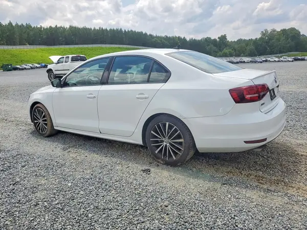 3VWD17AJ1HM407202 2017 VOLKSWAGEN JETTA - Image 2