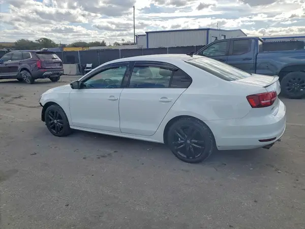 3VWD17AJ1JM209628 2018 VOLKSWAGEN JETTA - Image 2