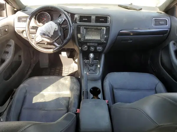 3VWD17AJ1JM214229 2018 VOLKSWAGEN JETTA - Image 8