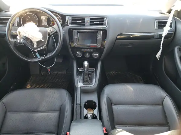 3VWD17AJ1JM214926 2018 VOLKSWAGEN JETTA - Image 8