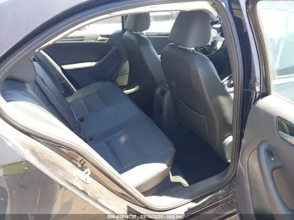 3VWD17AJ1JM229121 2018 VOLKSWAGEN JETTA - Image 8