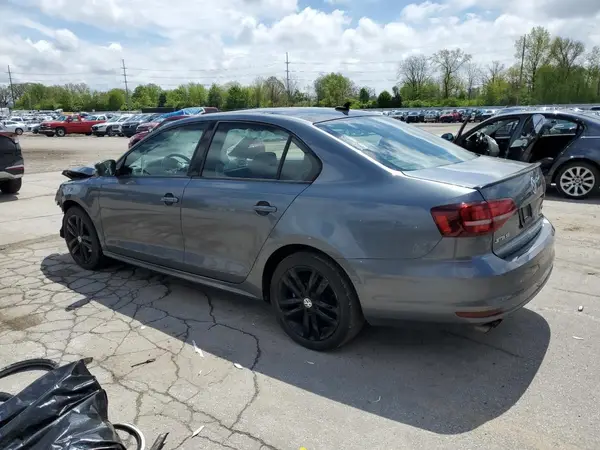 3VWD17AJ1JM250101 2018 VOLKSWAGEN JETTA - Image 2
