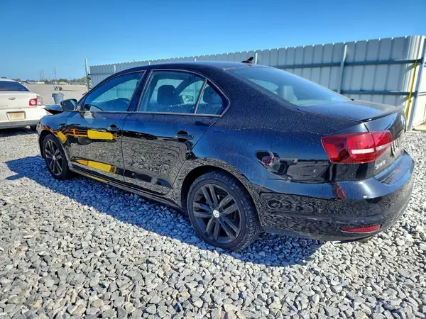 3VWD17AJ1JM251376 2018 VOLKSWAGEN JETTA - Image 2