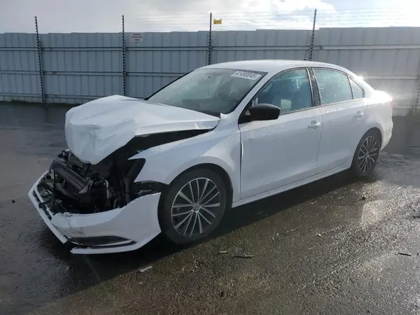 3VWD17AJ2GM216984 2016 VOLKSWAGEN JETTA - Image 1