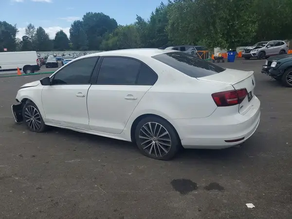 3VWD17AJ2GM228911 2016 VOLKSWAGEN JETTA - Image 2