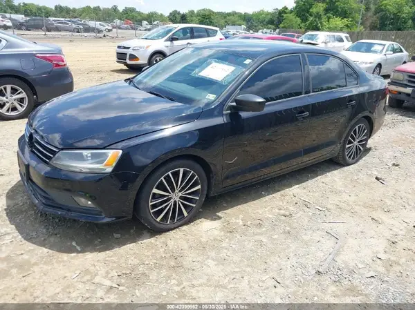 3VWD17AJ2GM232702 2016 VOLKSWAGEN JETTA - Image 2