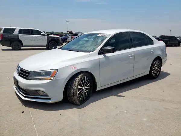 3VWD17AJ2GM240167 2016 VOLKSWAGEN JETTA - Image 1