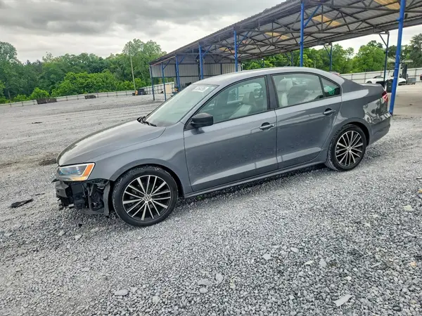 3VWD17AJ2GM256871 2016 VOLKSWAGEN JETTA - Image 1